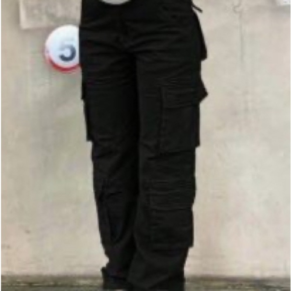 SHEIN Black Cargo Pants